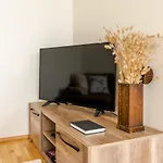 Апартаменты Tallinna Mnt 2, 3 *
