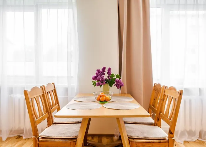 Tallinna Mnt 2, 3 Haapsalu